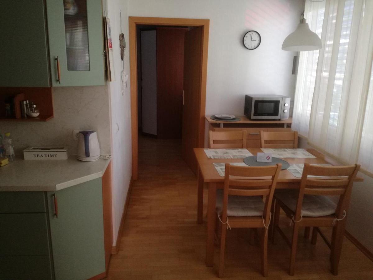 Apartment Streliska Любляна Екстериор снимка